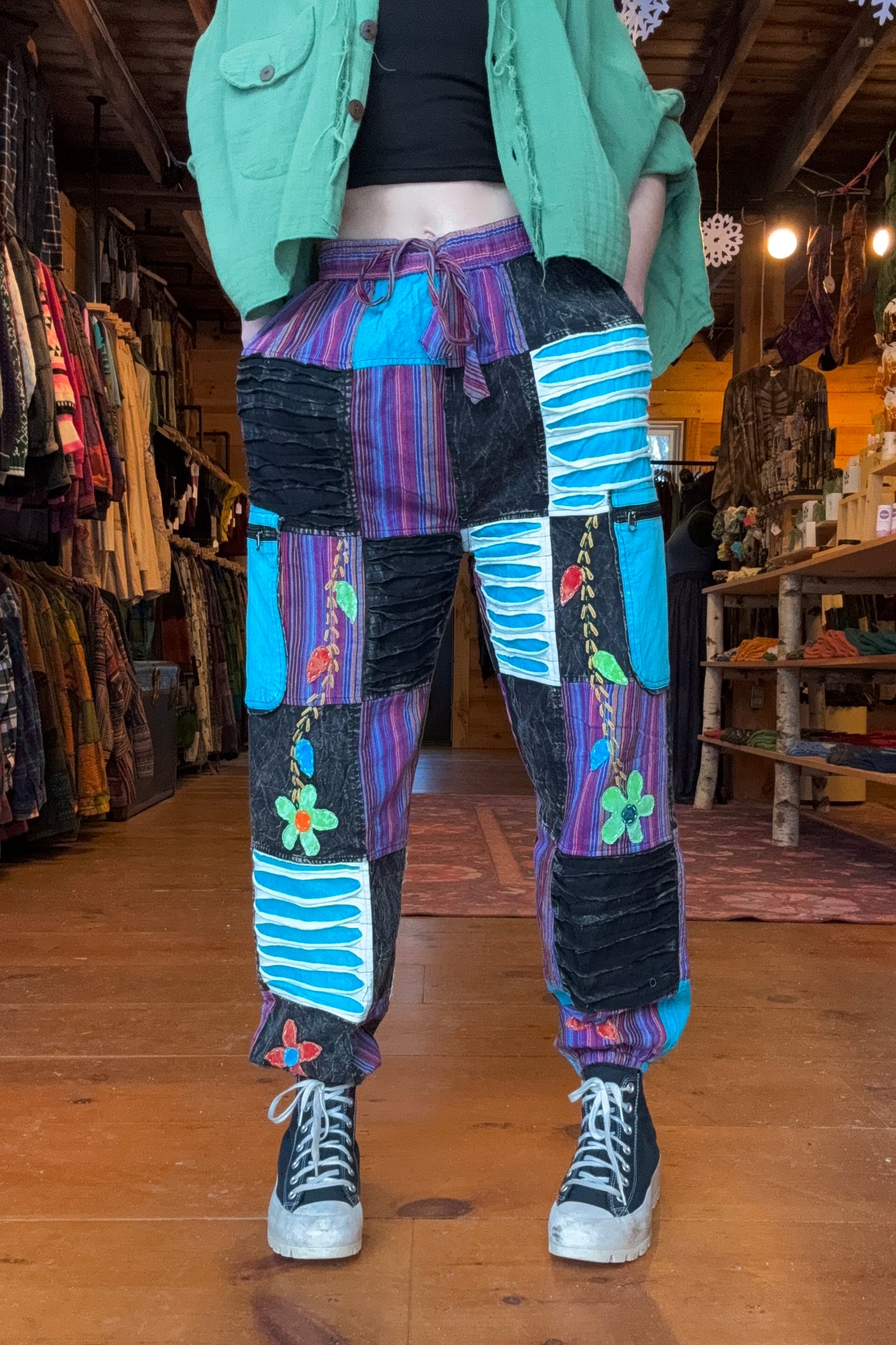 Razor Cut Detail Floral Stitch Joggers