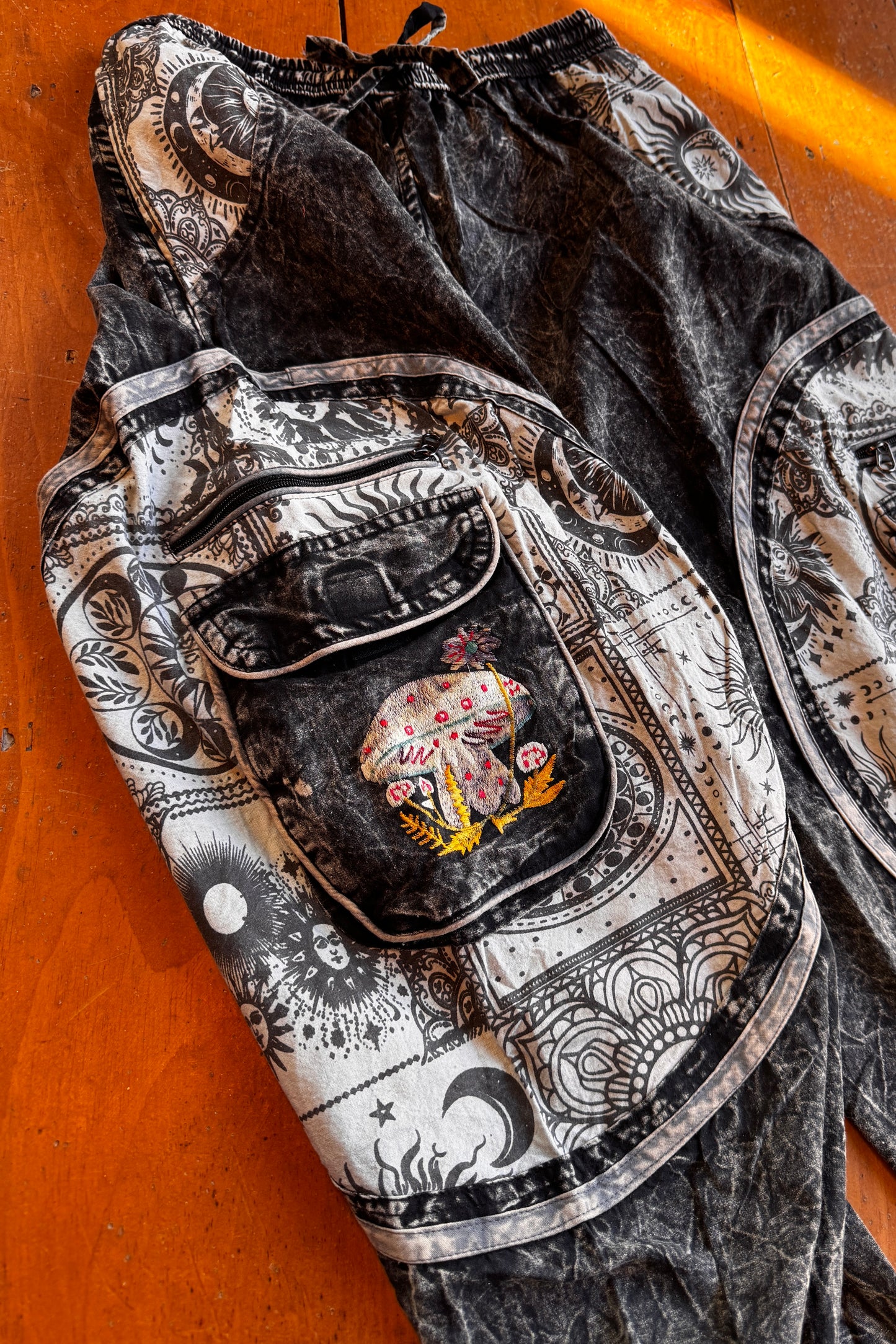 LAST CALL SIZE S | Black & Teal Round Sun Moon Mushroom Joggersa