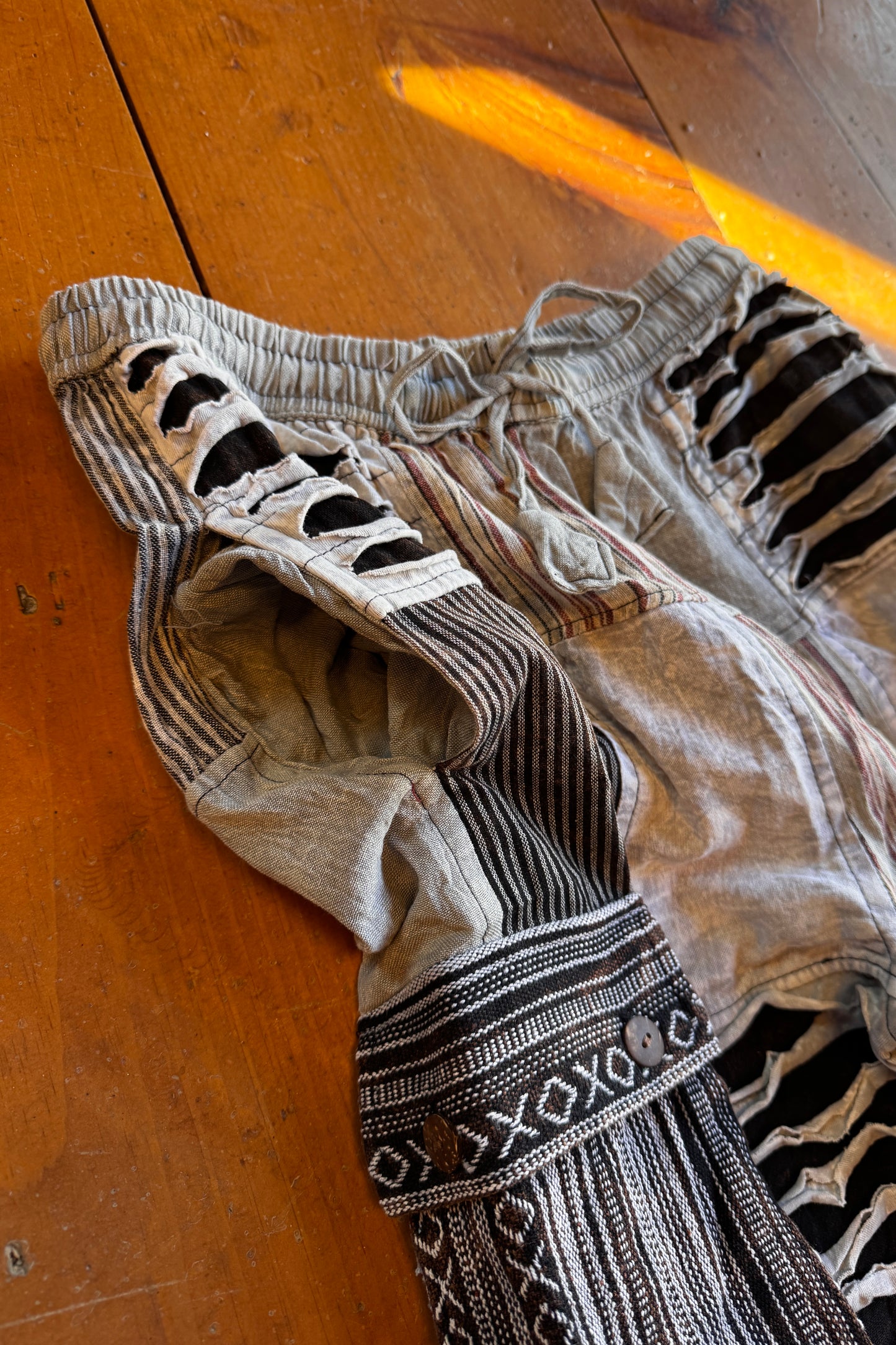 Razor Cut Detail Cargo Trousers