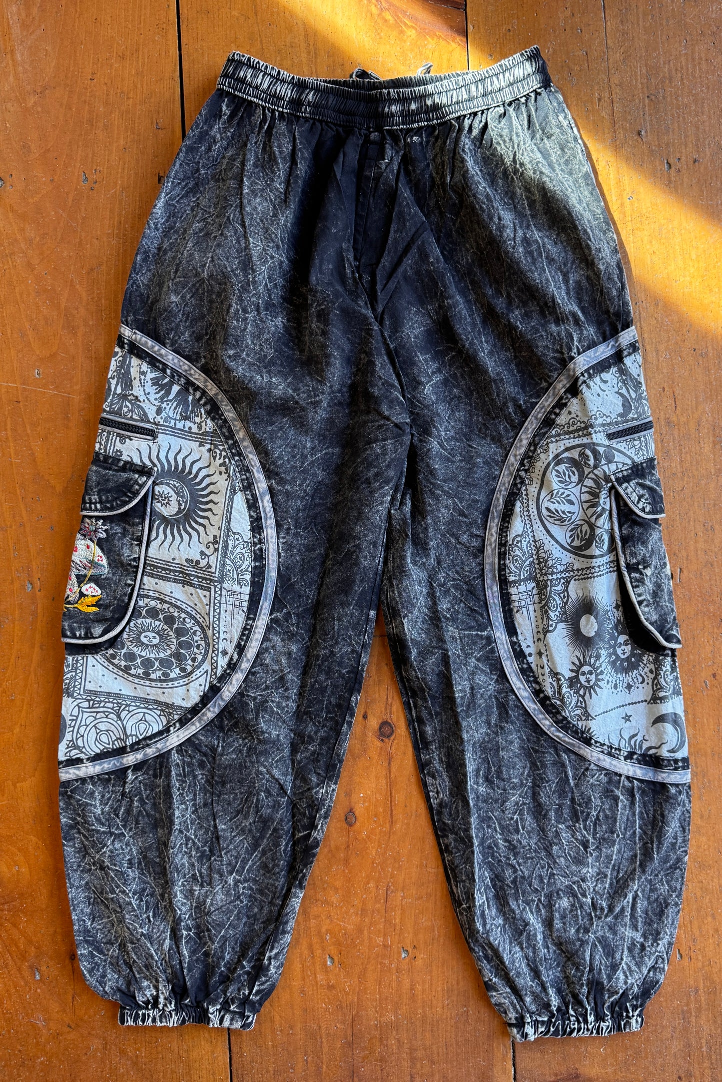 LAST CALL SIZE S | Black & Teal Round Sun Moon Mushroom Joggersa