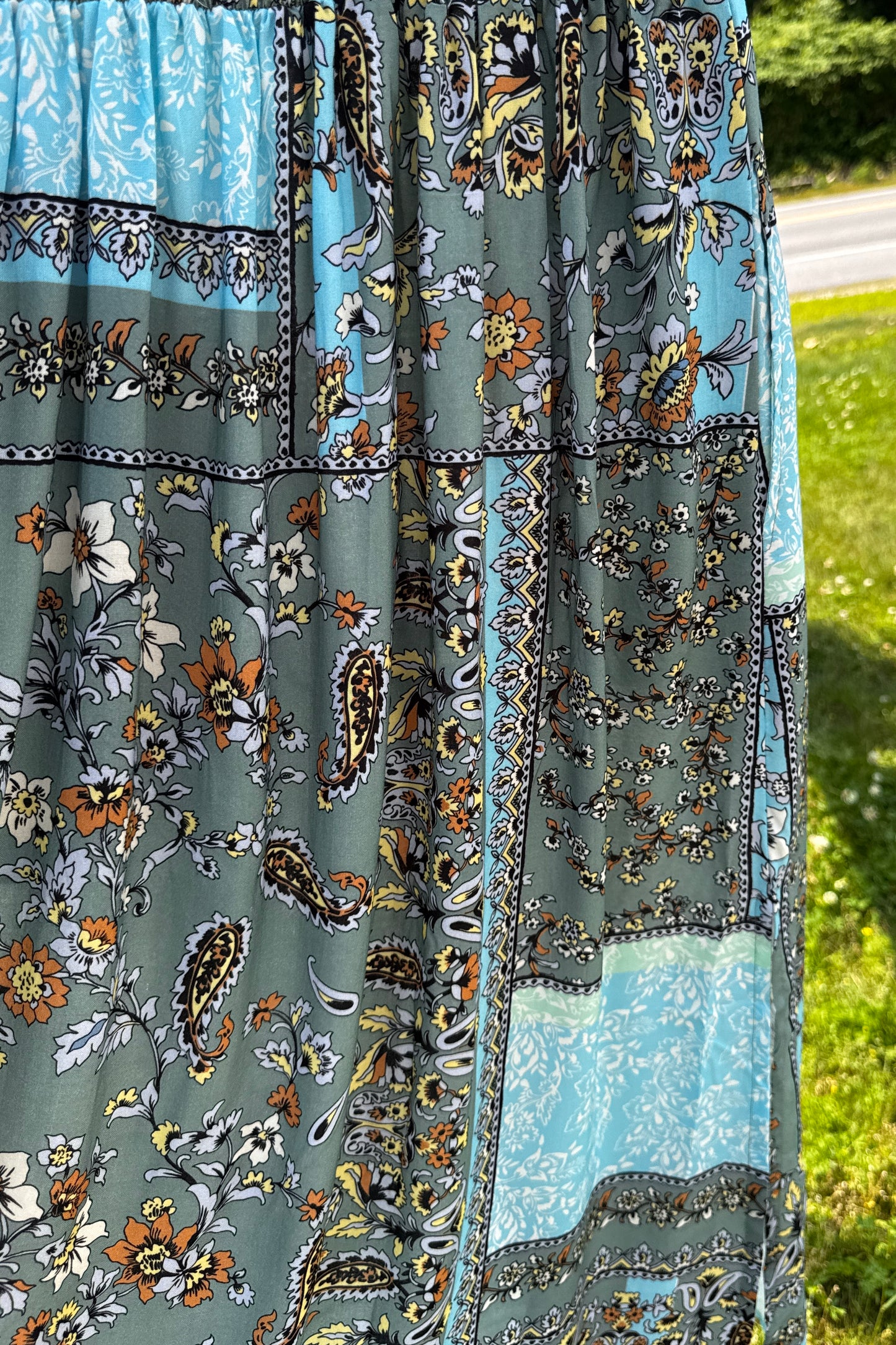 Smock Top Floral Print Dress w/ Pockets
