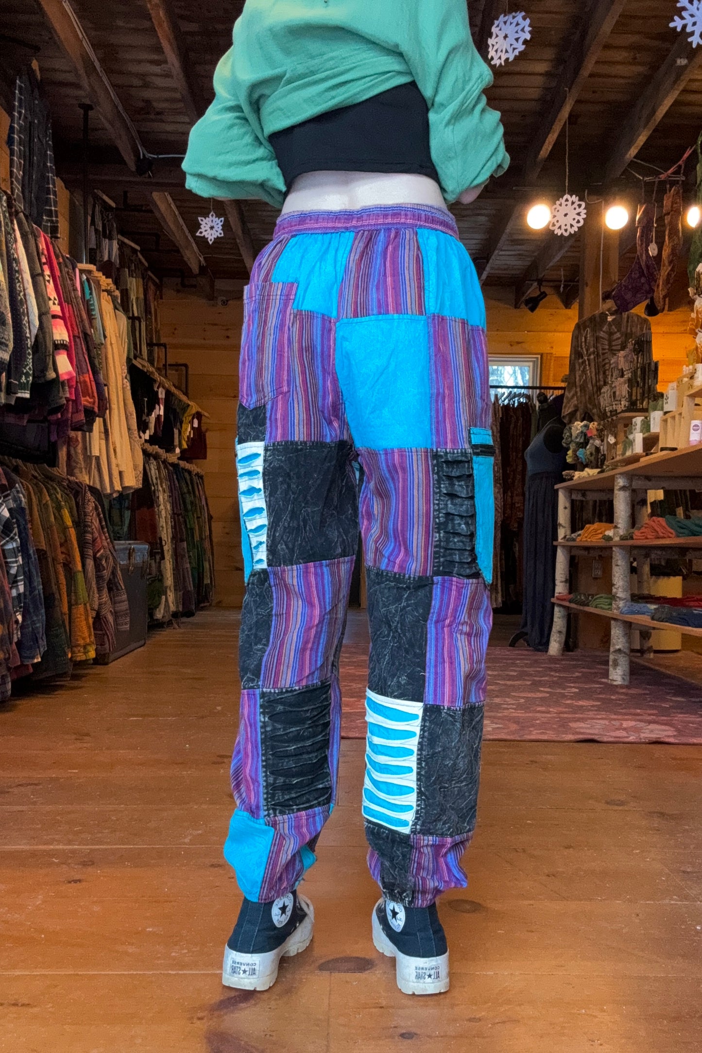 Razor Cut Detail Floral Stitch Joggers