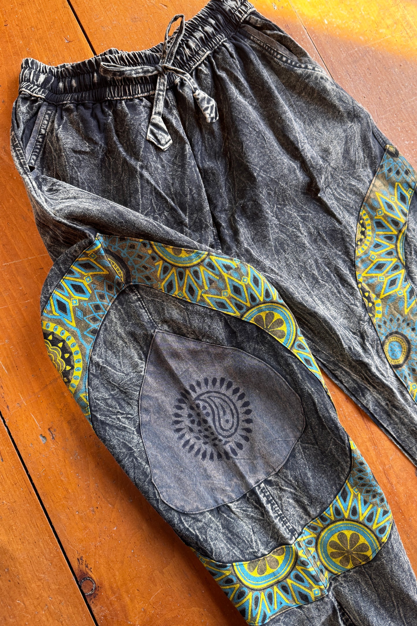 Black Stonewashed w/ Green Patch Circle Joggers