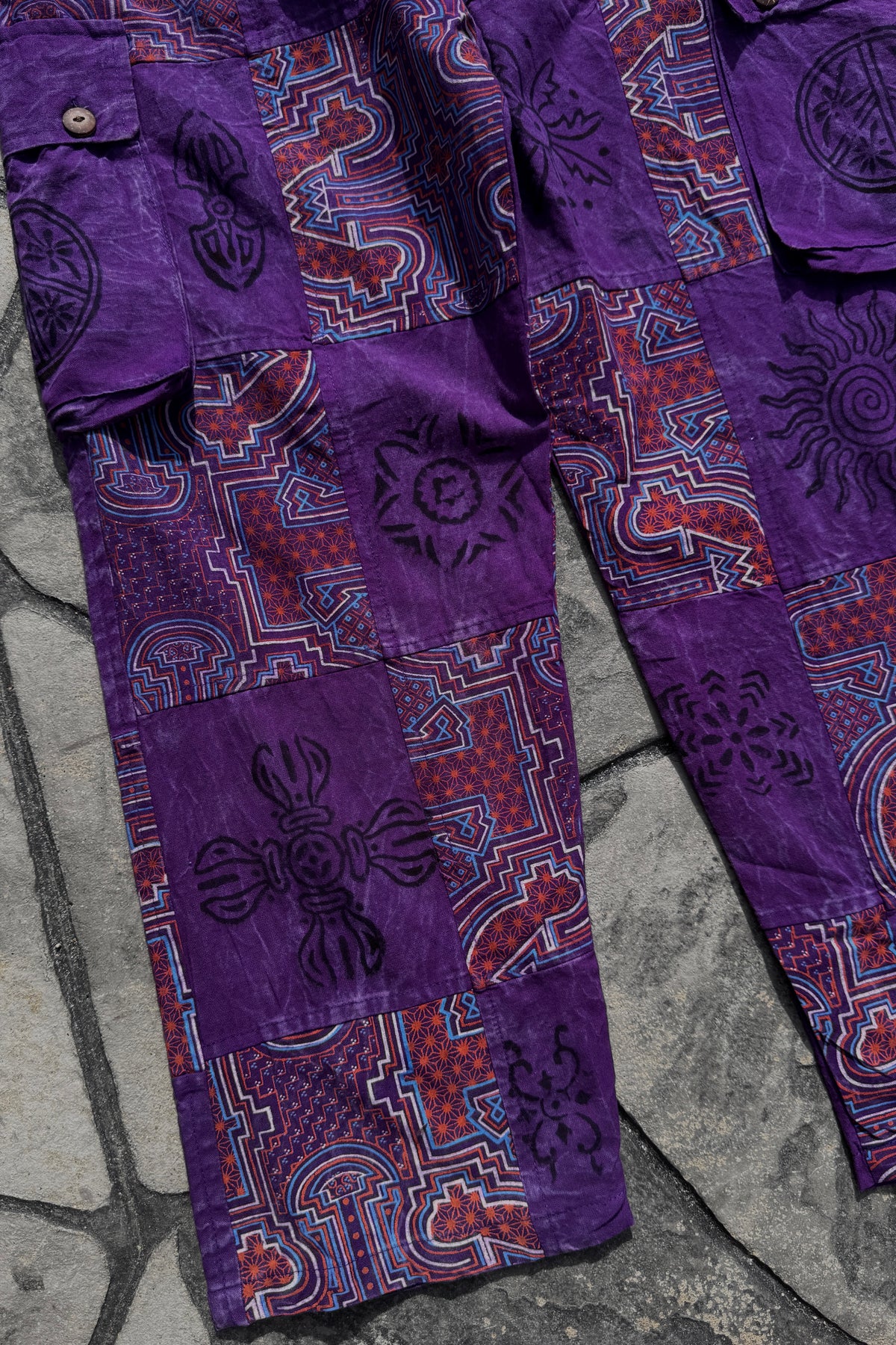 Geometric Print Straight Leg Cut Pants in Purple