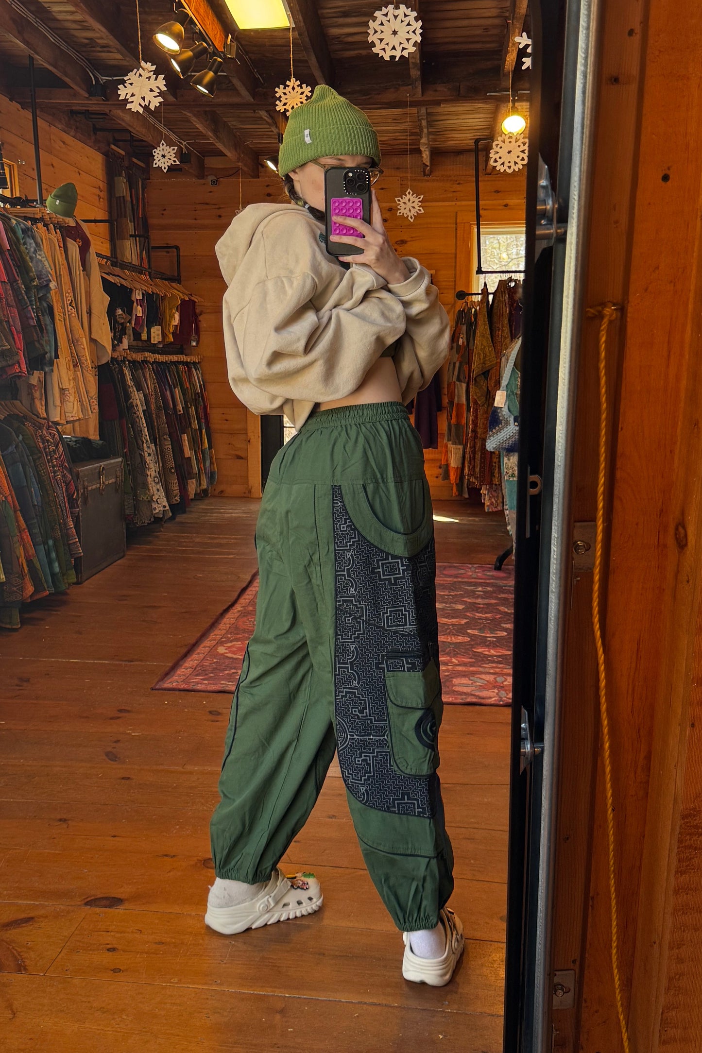 Swirl Pocket Detail Balloon Pants in Green