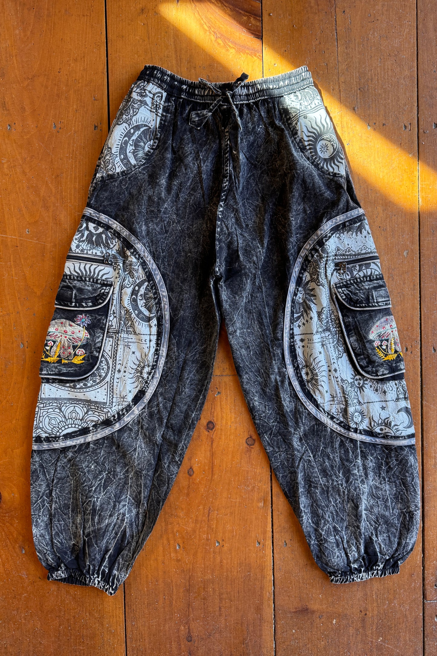 LAST CALL SIZE S | Black & Teal Round Sun Moon Mushroom Joggersa