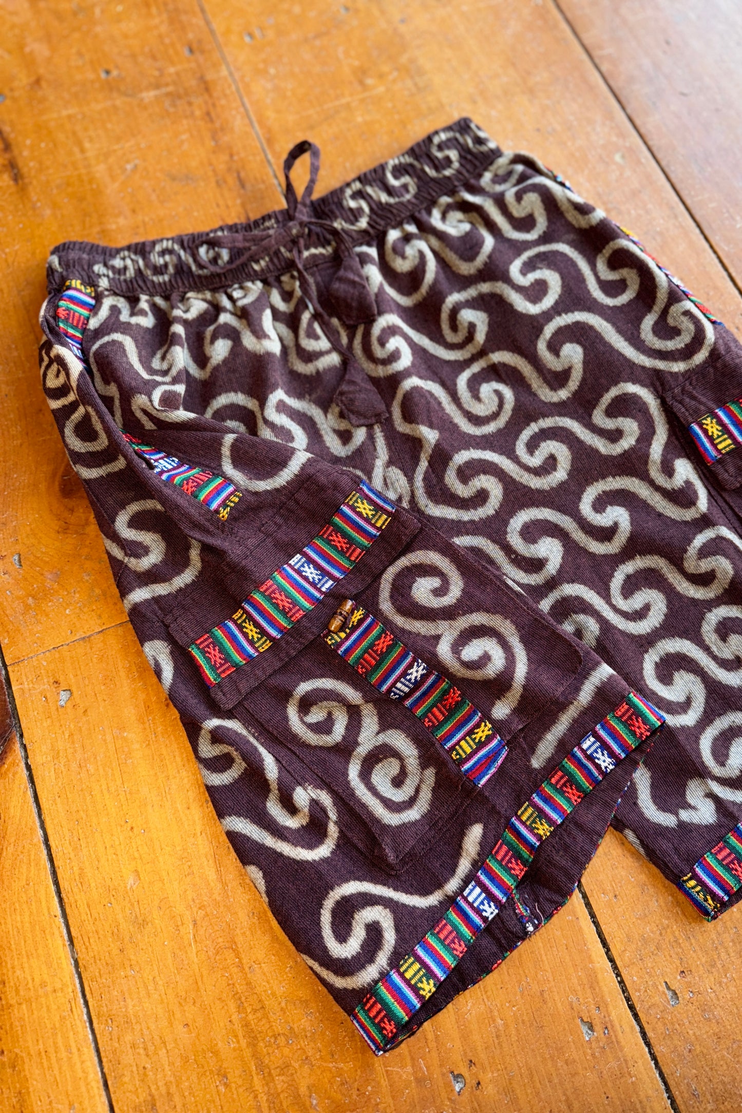 Swirl Detail Cargo Shorts
