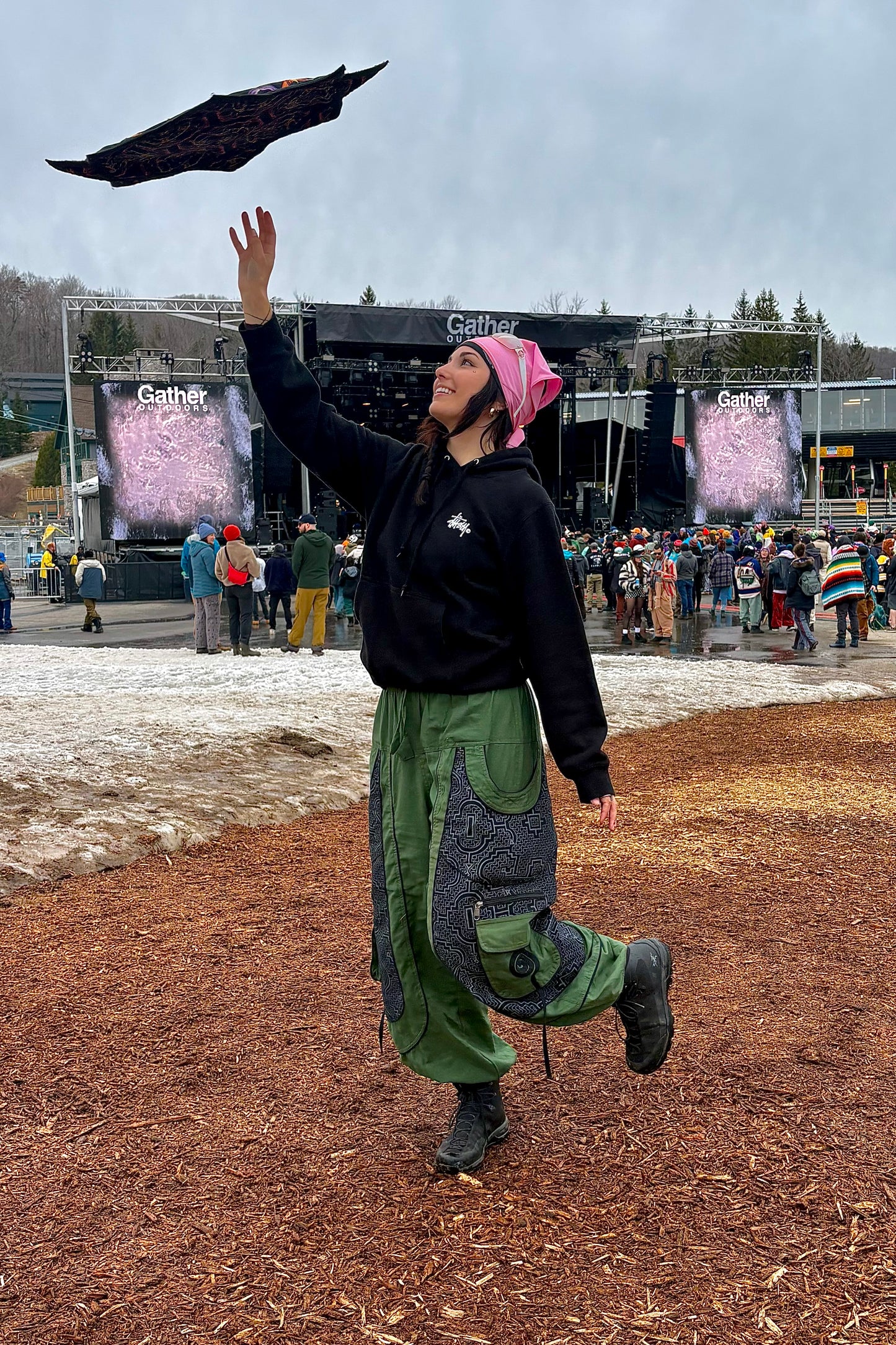 Swirl Pocket Detail Balloon Pants in Green