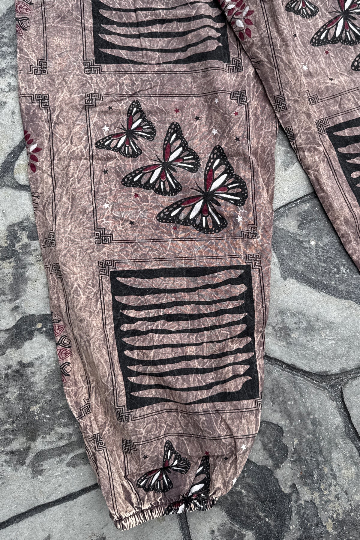Razor Cut Detail Joggers w/ Butterflies