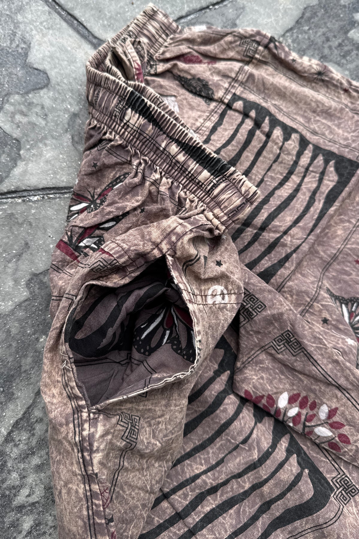 Razor Cut Detail Joggers w/ Butterflies