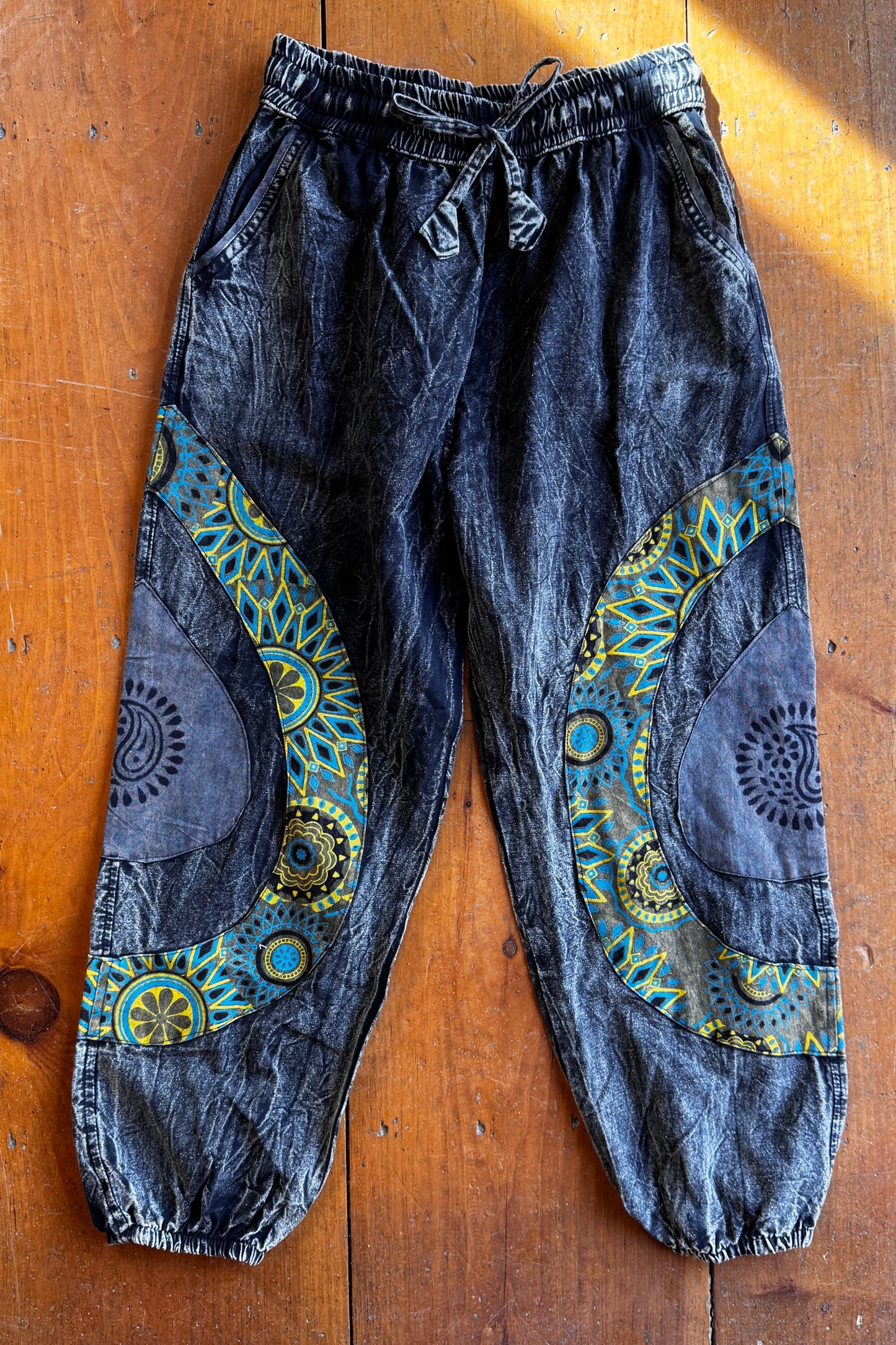 Black Stonewashed w/ Green Patch Circle Joggers