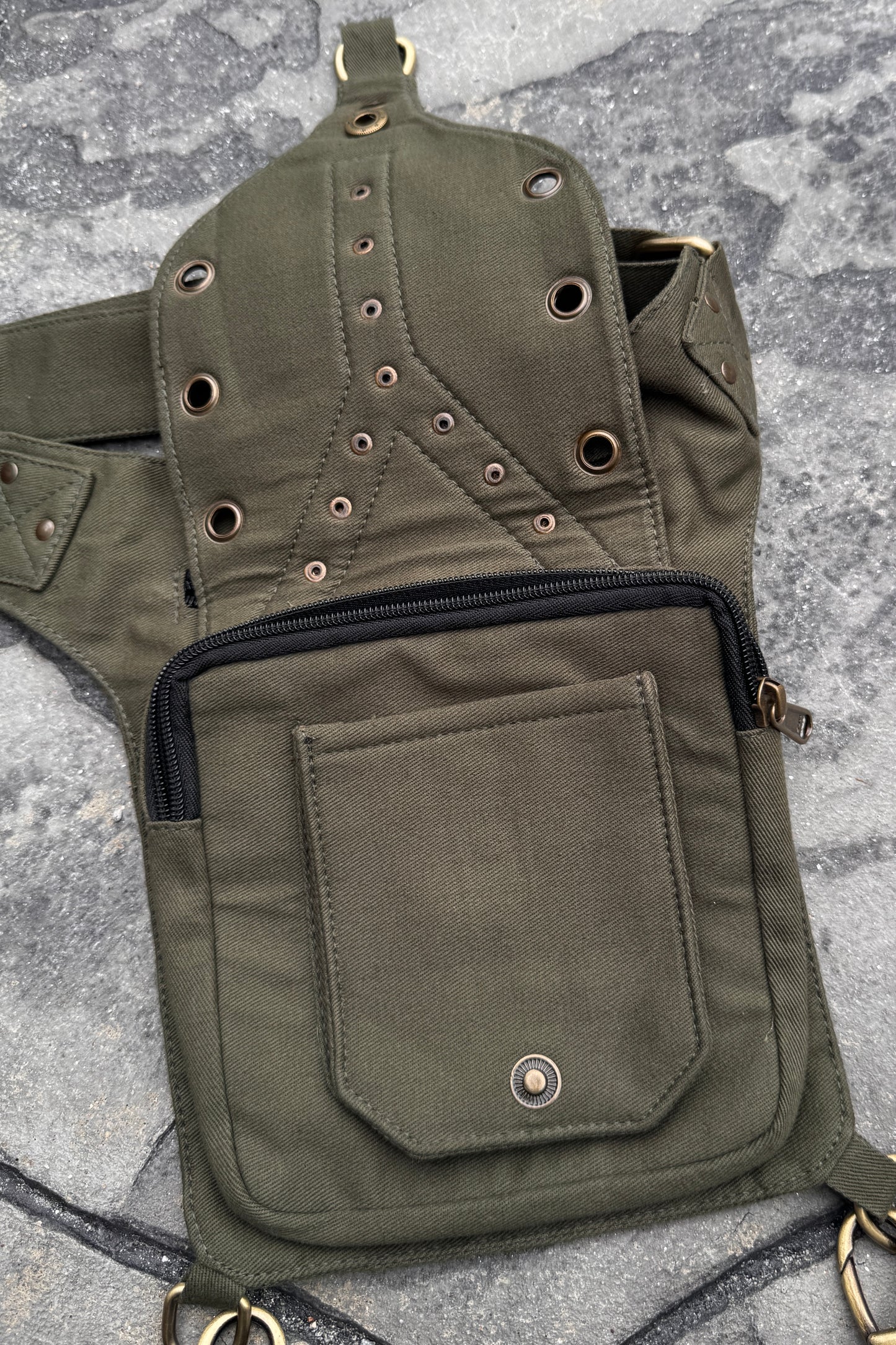 Belt Bag w/ Removable Leg Holster Strap